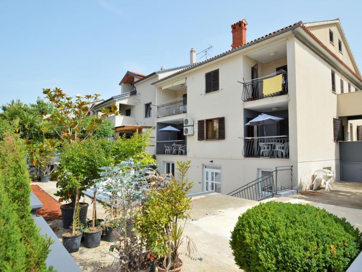 Apartment Alba By Interhome Rovinj Exterior photo