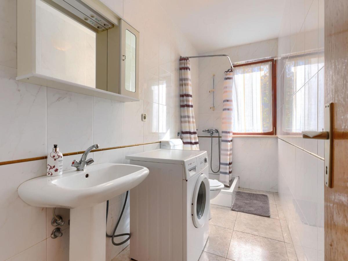 Apartment Alba By Interhome Rovinj Exterior photo